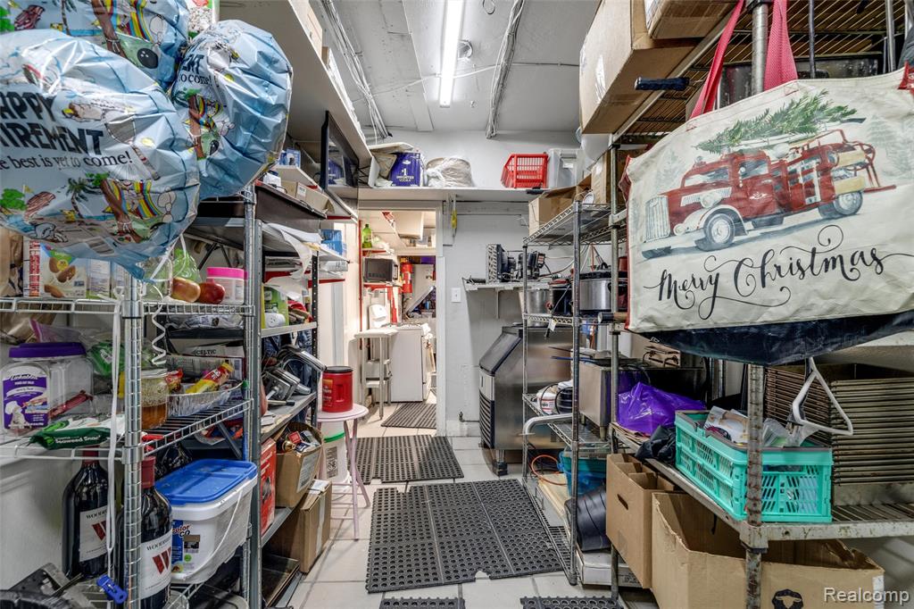 844 E 10 Mile Road, Hazel Park, MI 48030 — Photo 13