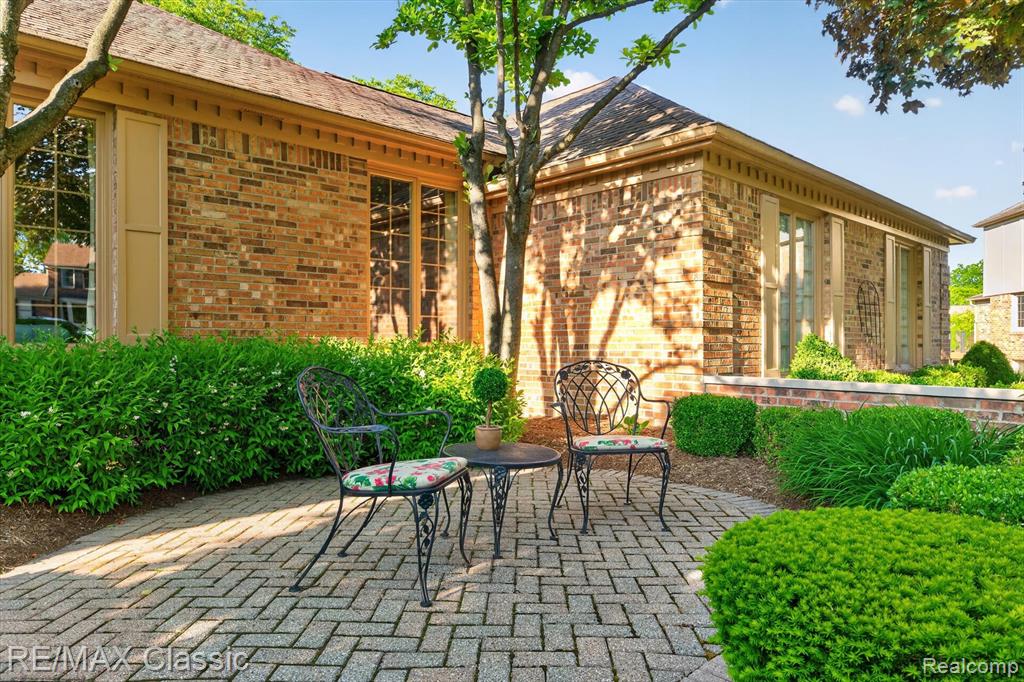12648 Portsmouth Court, Plymouth, MI 48170 — Photo 6