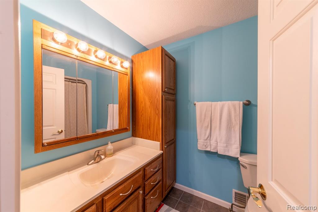 4695 Powell Drive, Mount Pleasant, MI 48858 — Photo 19