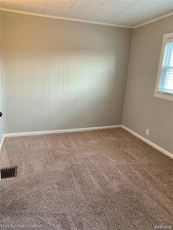 465 E OAKRIDGE Street, Ferndale, MI 48220 — Photo 7