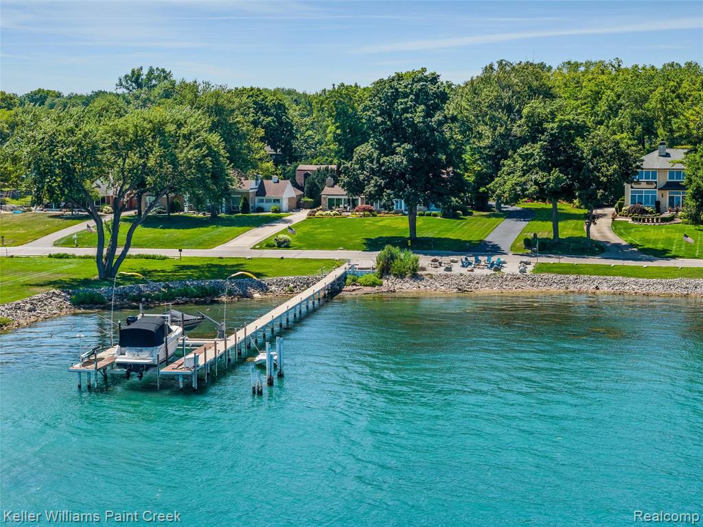 22220 E River Road, Grosse Ile, MI 48138 — Photo 8