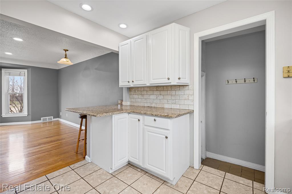 4313 Berkshire Road, Royal Oak, MI 48073 — Photo 17