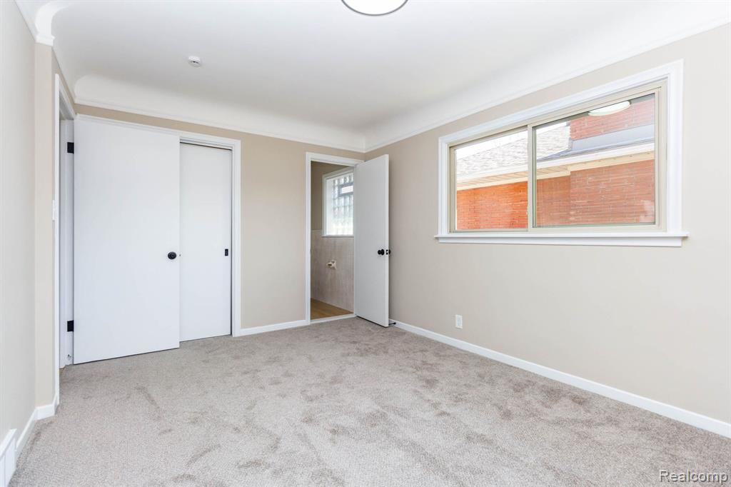 16115 Veronica Avenue, Eastpointe, MI 48021 — Photo 18