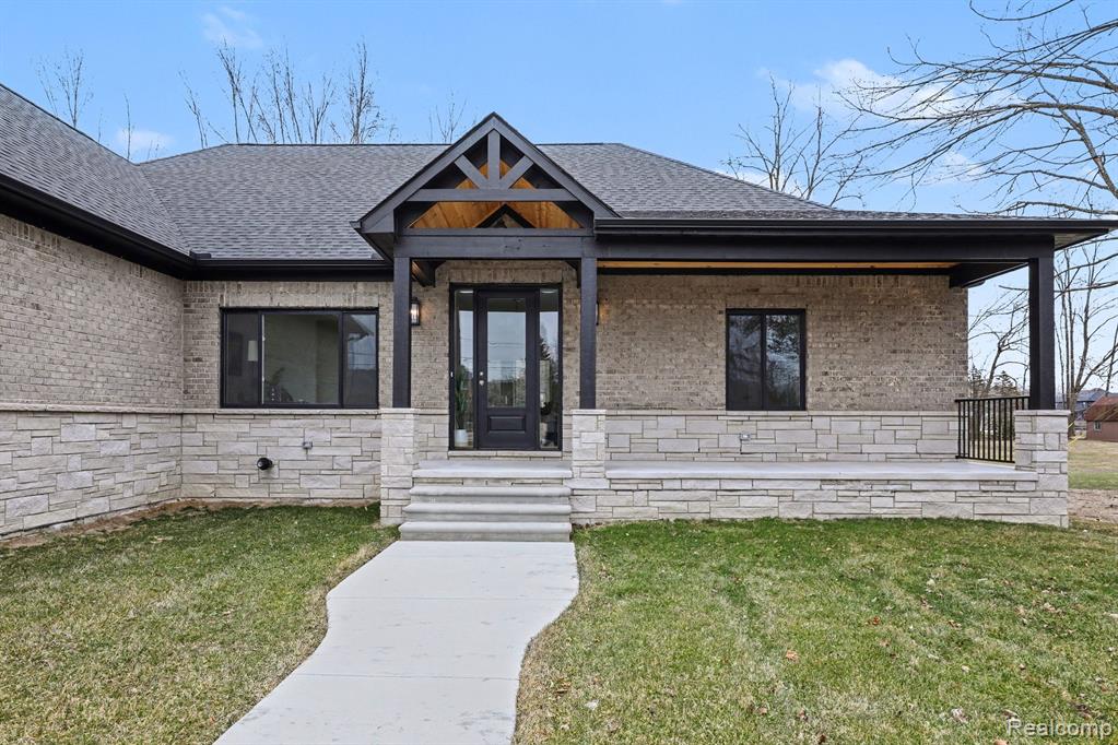 55390 Jewell Road, Shelby Twp, MI 48315 — Photo 2