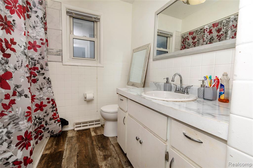 5258 Dixie Highway, Saginaw, MI 48601 — Photo 8
