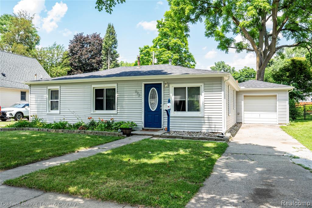 528 W Clinton Street, Howell, MI 48843 — Photo 29