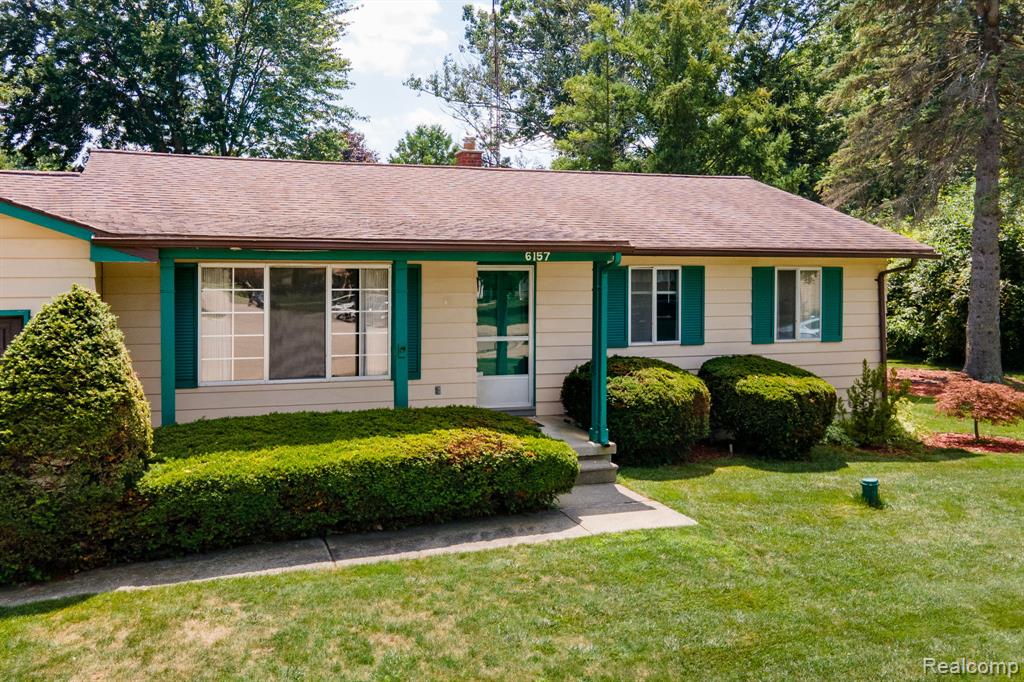6157 Coventry Drive, Swartz Creek, MI 48473 — Photo 3