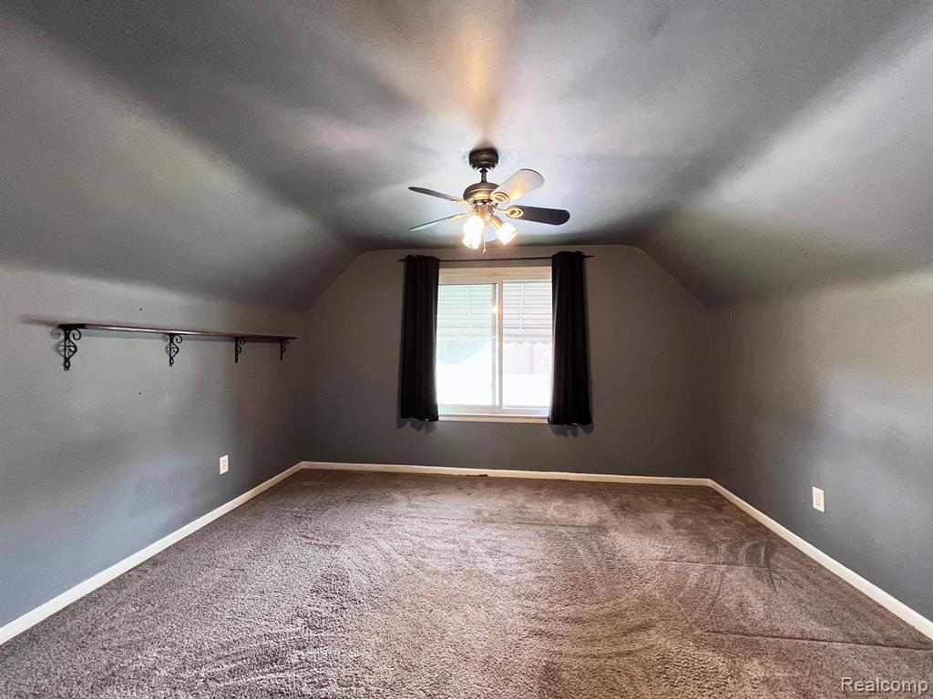 8488 HARDING, Center Line, MI 48015 — Photo 33