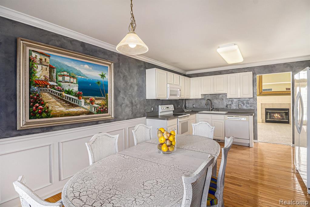 6438 Club Court W, Grand Blanc, MI 48439 — Photo 5