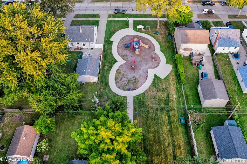 6151 HELEN Street, Garden City, MI — Photo 17
