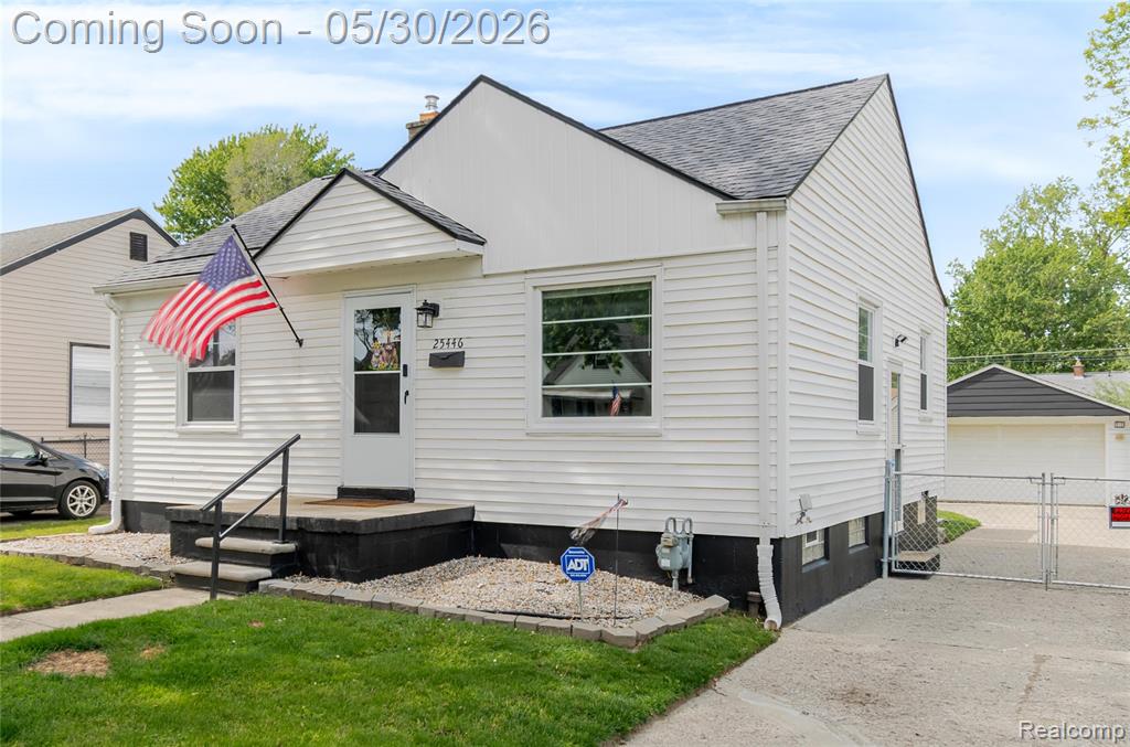 25446 Colgate Street, Dearborn Heights, MI 48125 — Photo 6