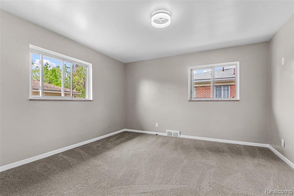 19335 Chapel Street, Detroit, MI 48219 — Photo 10