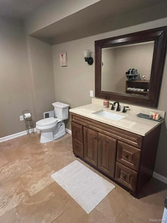 760 PEMBROKE, White Lake, MI — Photo 22