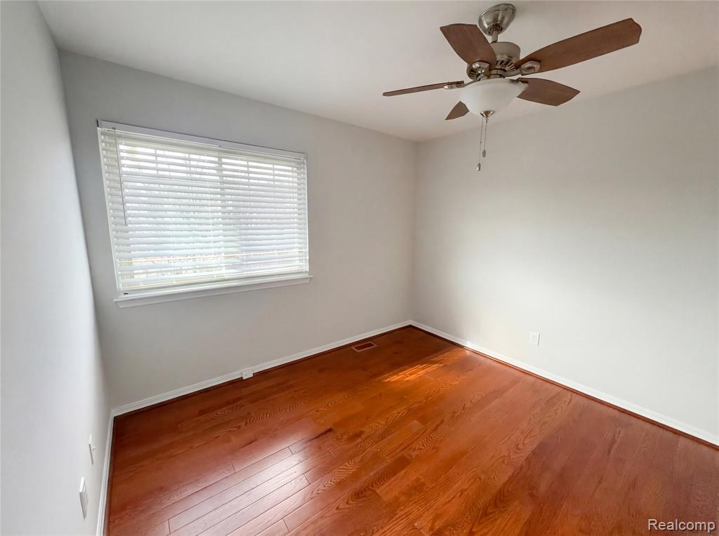 5490 Scott Court, Ypsilanti, MI 48197 — Photo 17