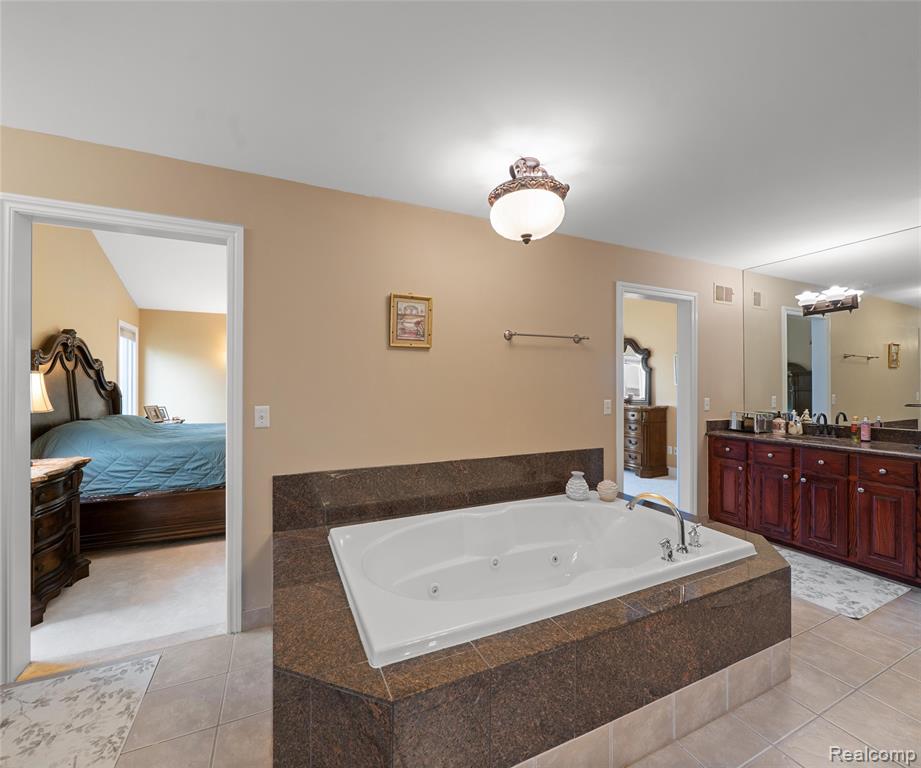 17747 PARKSHORE Drive, Northville, MI 48168 — Photo 53
