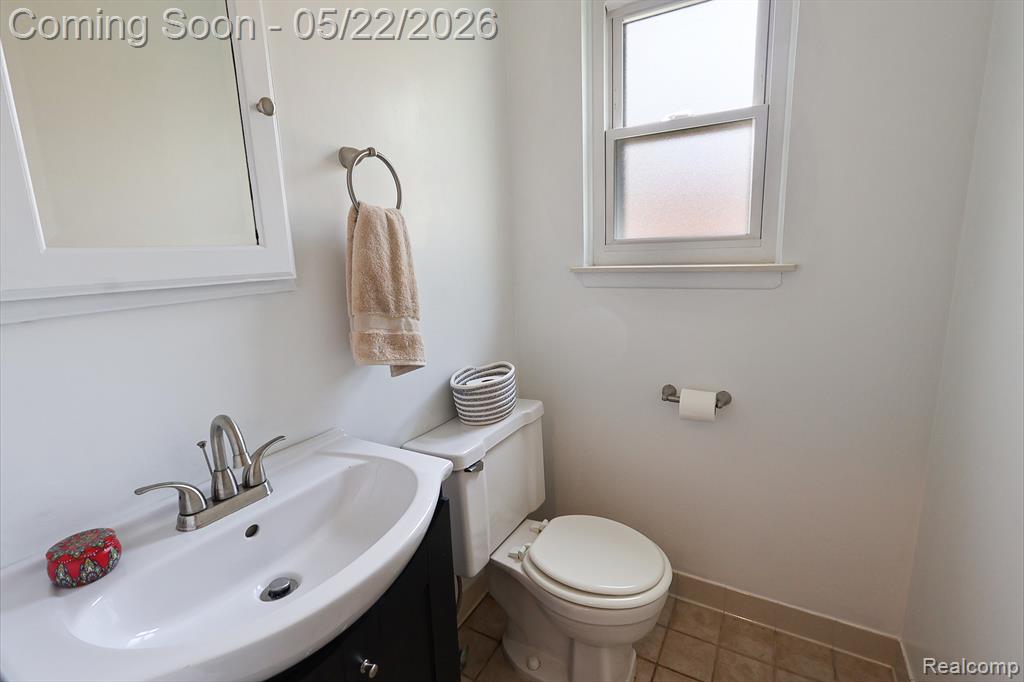 30809 Elmhurst Drive, Madison Heights, MI 48071 — Photo 10