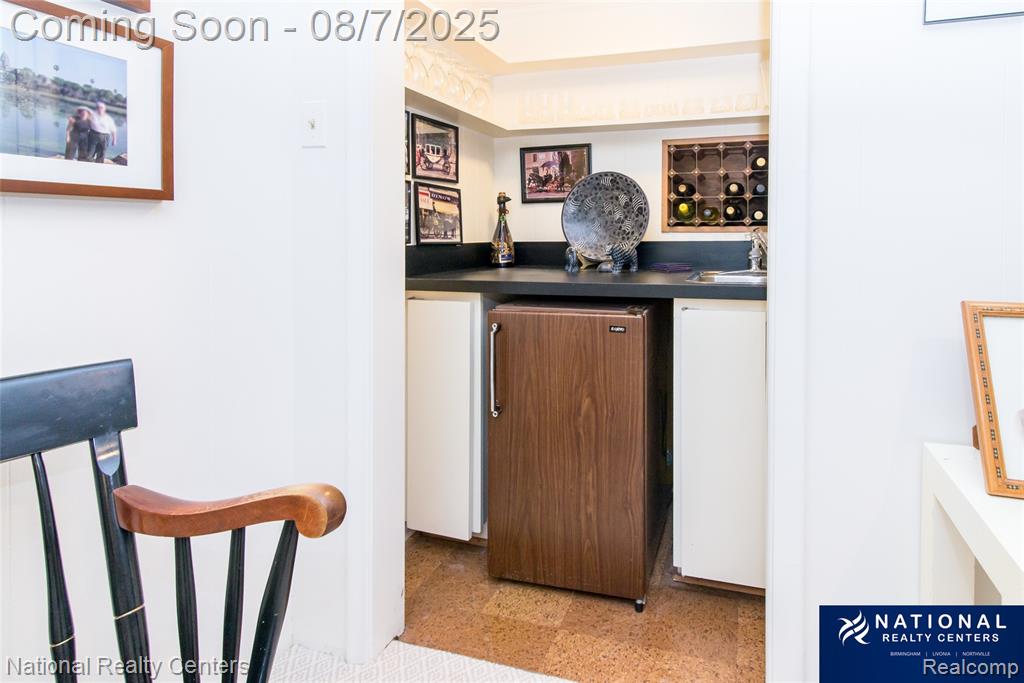 4933 Malibu Drive, Bloomfield Hills, MI 48302 — Photo 60