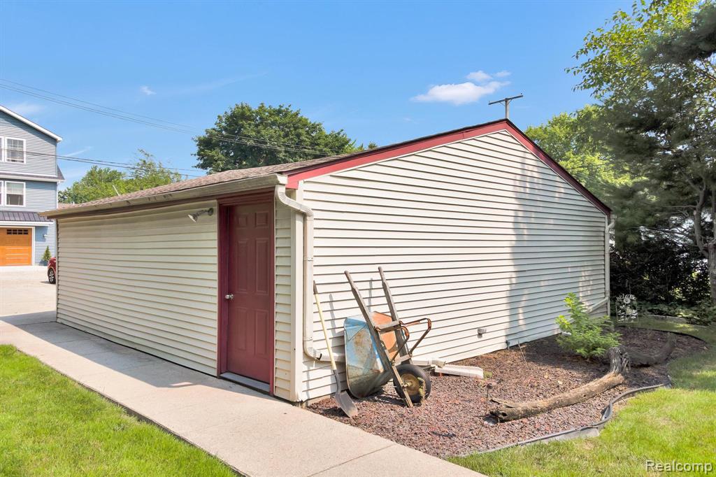 429 Edgewater, Algonac, MI 48001 — Photo 27