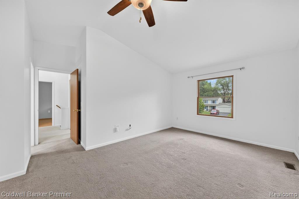 425 Arbor Pine Drive, Ortonville, MI 48462 — Photo 37