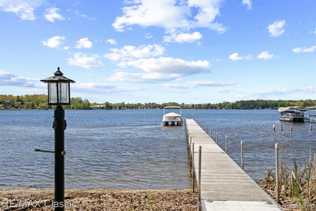10584 Bob White Beach Boulevard, Whitmore Lake, MI 48189 — Photo 10