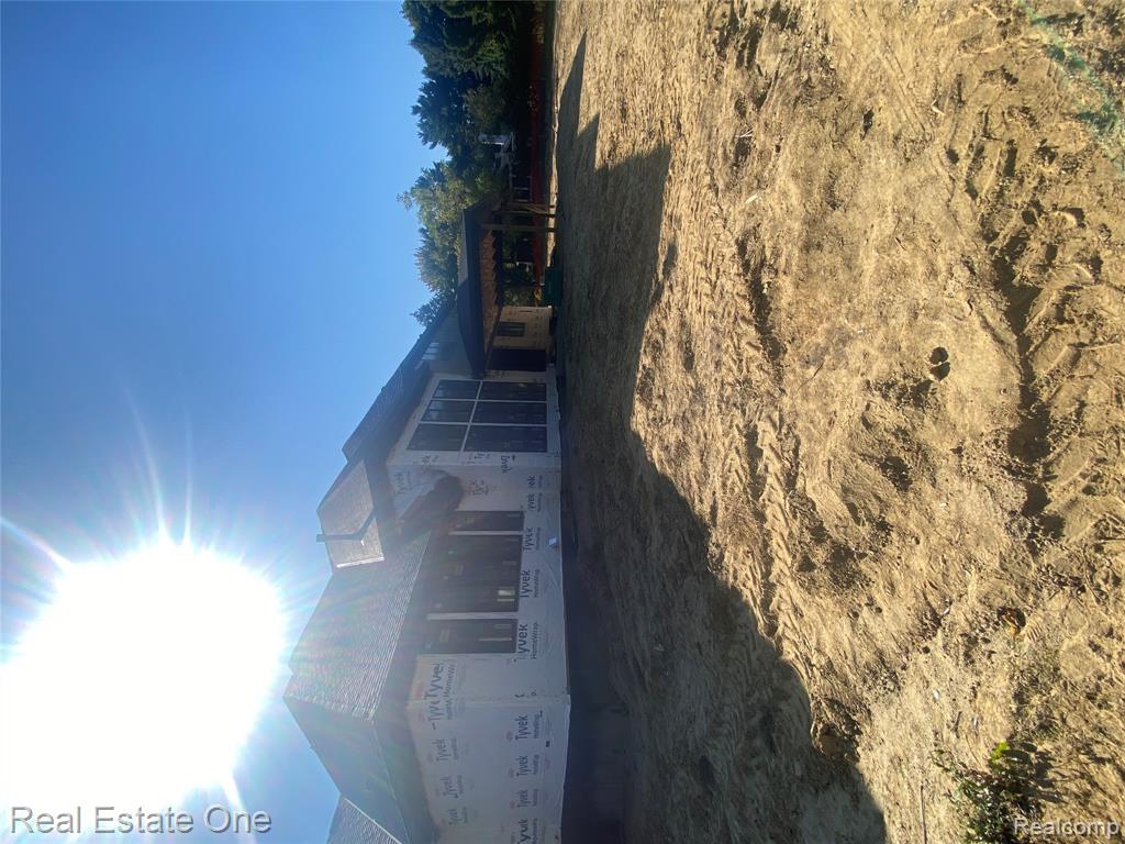 3370 Bloomcrest Drive, Bloomfield Hills, MI, 48304