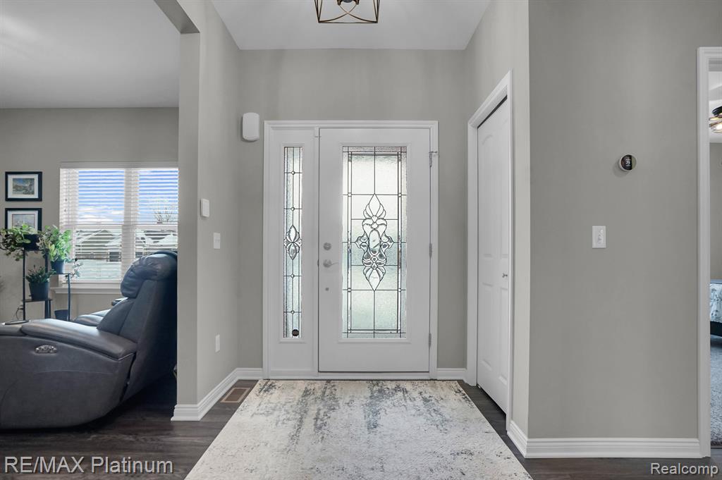 10029 Quarry Ridge Road, Clarkston, MI — Photo 17