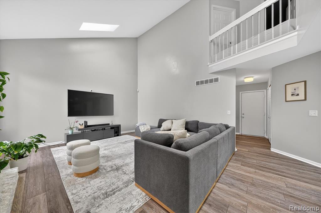 1029 White Trail, Wixom, MI 48393 — Photo 16