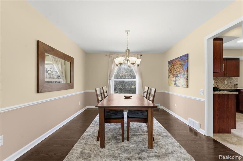 31065 Old Stage Road, Beverly Hills, MI 48025 — Photo 16