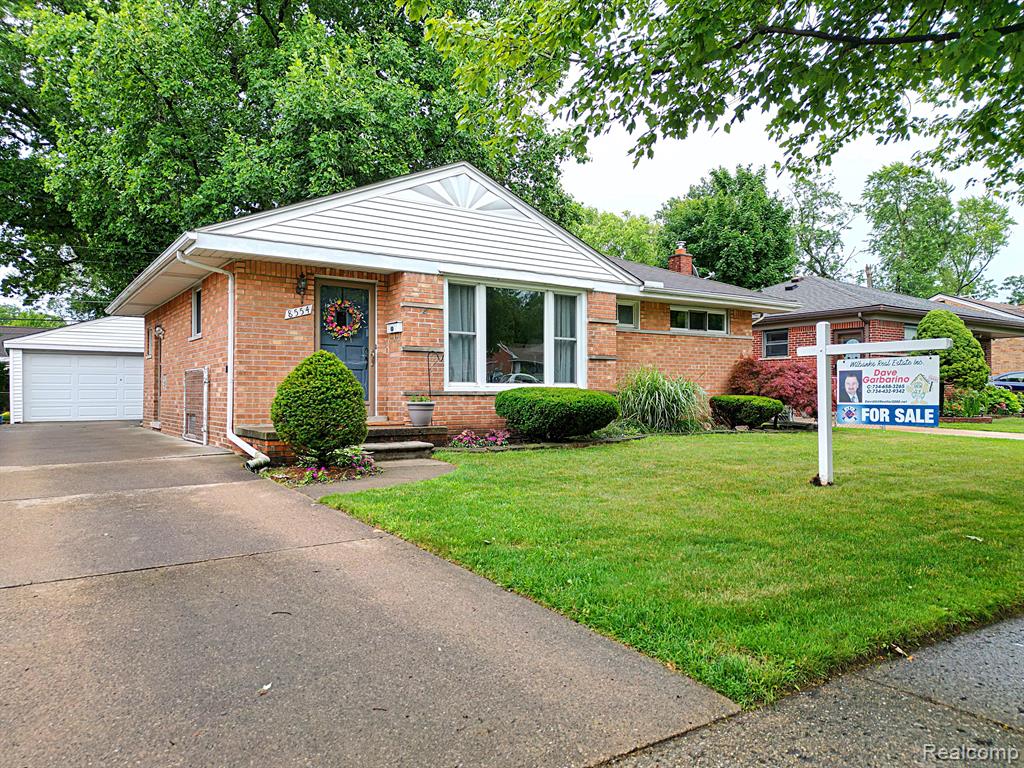 8554 WINSTON Lane, Dearborn Heights, MI 48127 — Photo 2