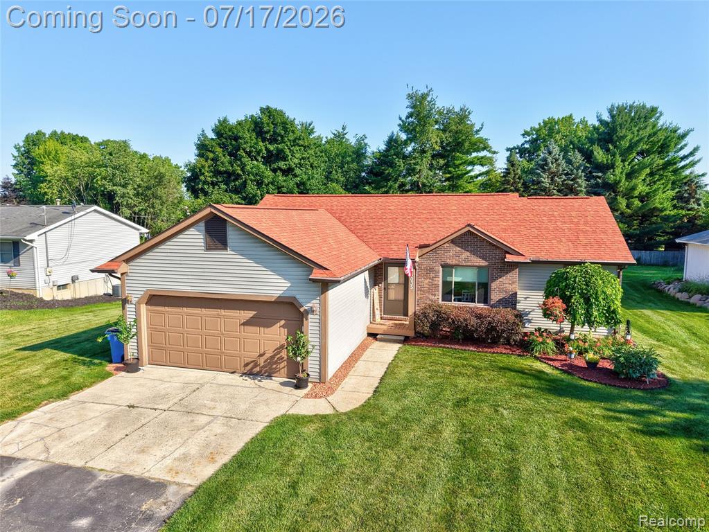 5035 Island View Drive, Linden, MI 48451 — front exterior