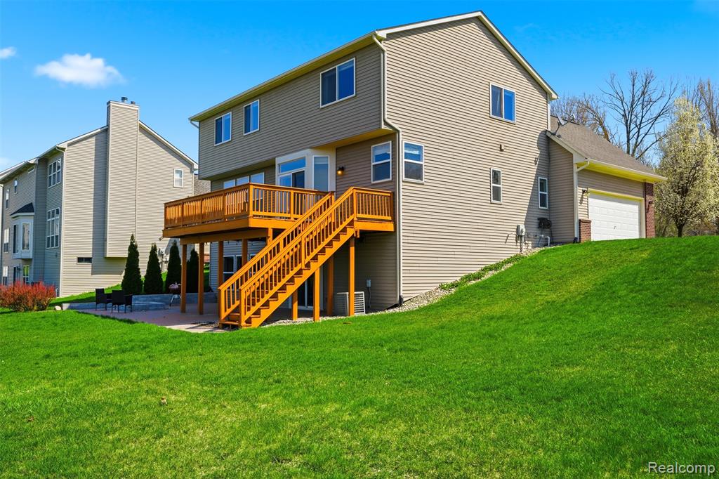 58 Blackberry Drive, White Lake, MI — Photo 30