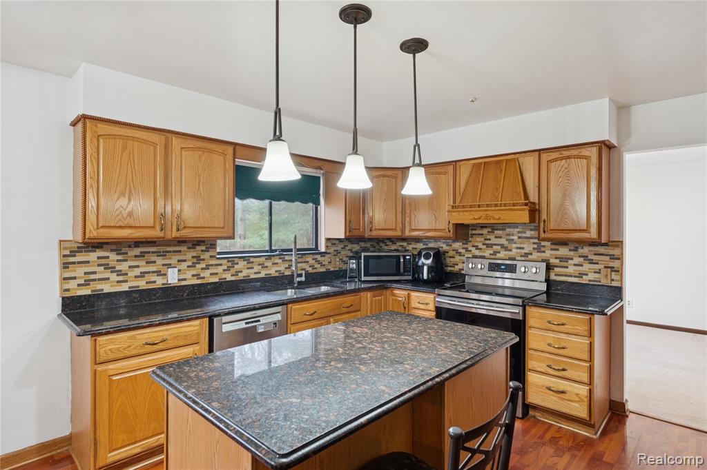 6570 Perryville Road, Holly, MI 48442 — Photo 17