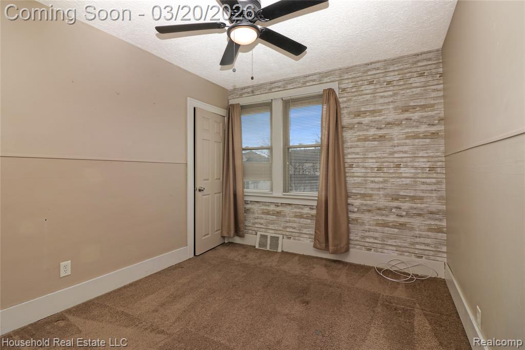 8335 Harding, Center Line, MI 48015 — Photo 14