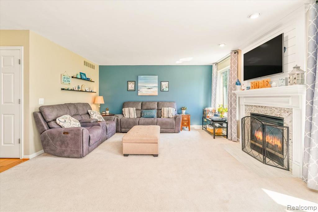 9193 E Walden Drive, Belleville, MI 48111 — Photo 31