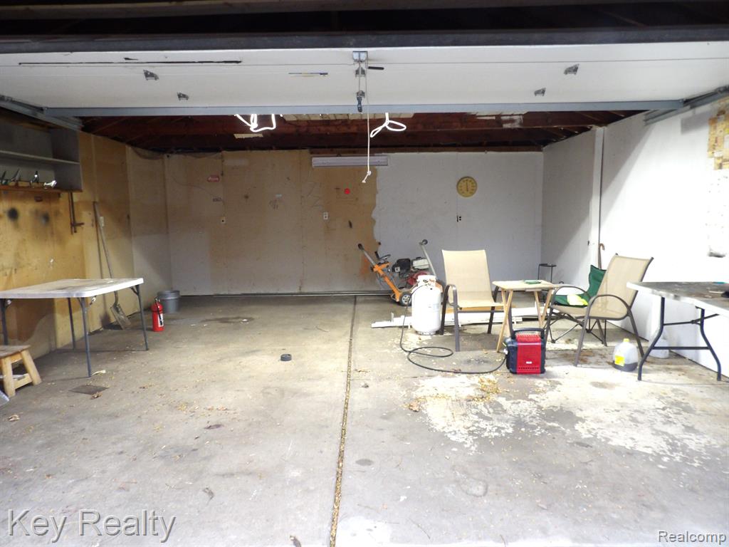 7964 ELM Street, Taylor, MI 48180 — Photo 8