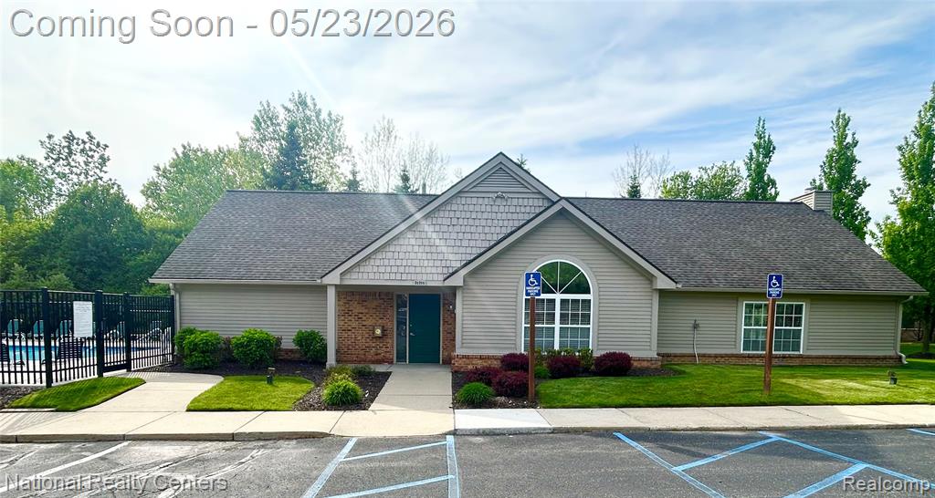 41835 Primrose Drive, Novi, MI 48377 — Photo 31