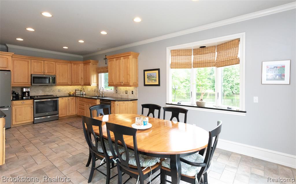 7859 BROOK LANE, Clarkston, MI 48348 — Photo 25