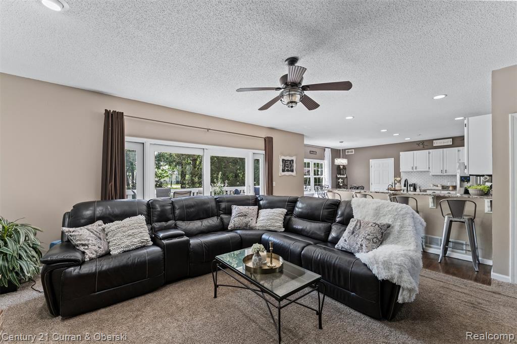 9298 Anacapa Bay Drive, Pinckney, MI 48169 — Photo 17
