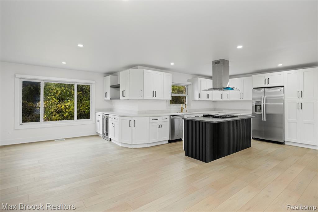 4800 Faircourt Drive, West Bloomfield, MI — Photo 12