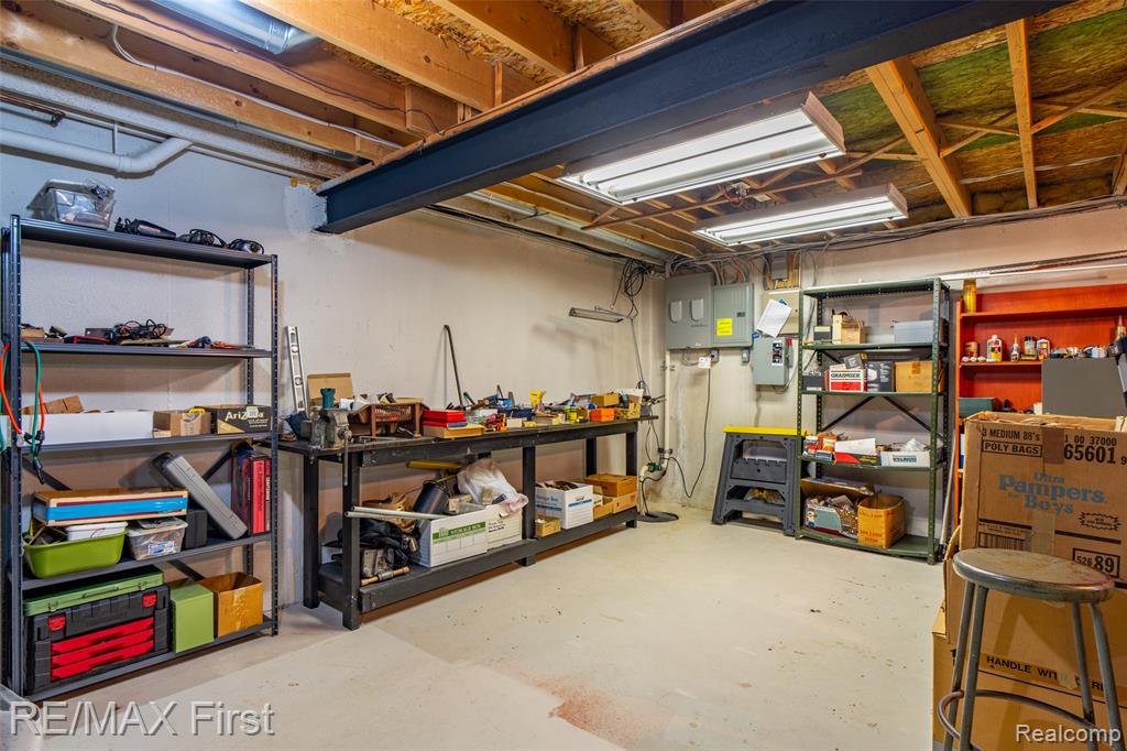 5503 Ortman Drive, Sterling Heights, MI 48314 — Photo 42