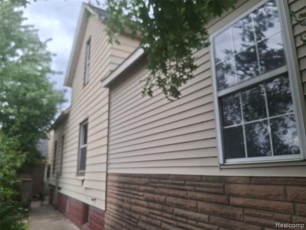 19 E Cicotte Street, River Rouge, MI 48218 — Photo 3