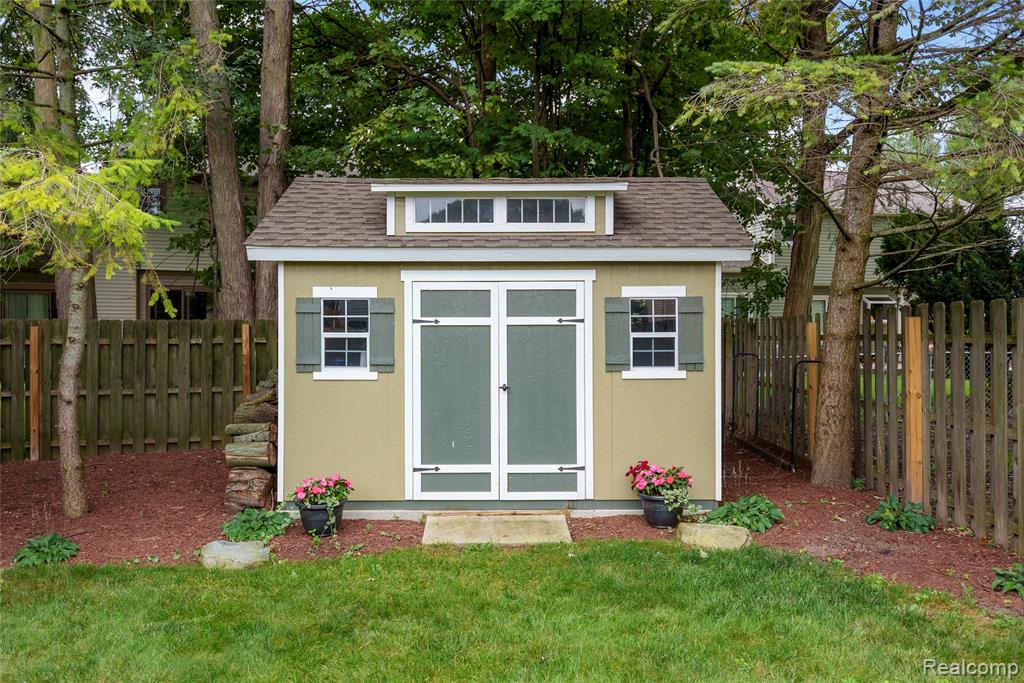 41961 Saltz Road, Canton, MI 48187 — Photo 42