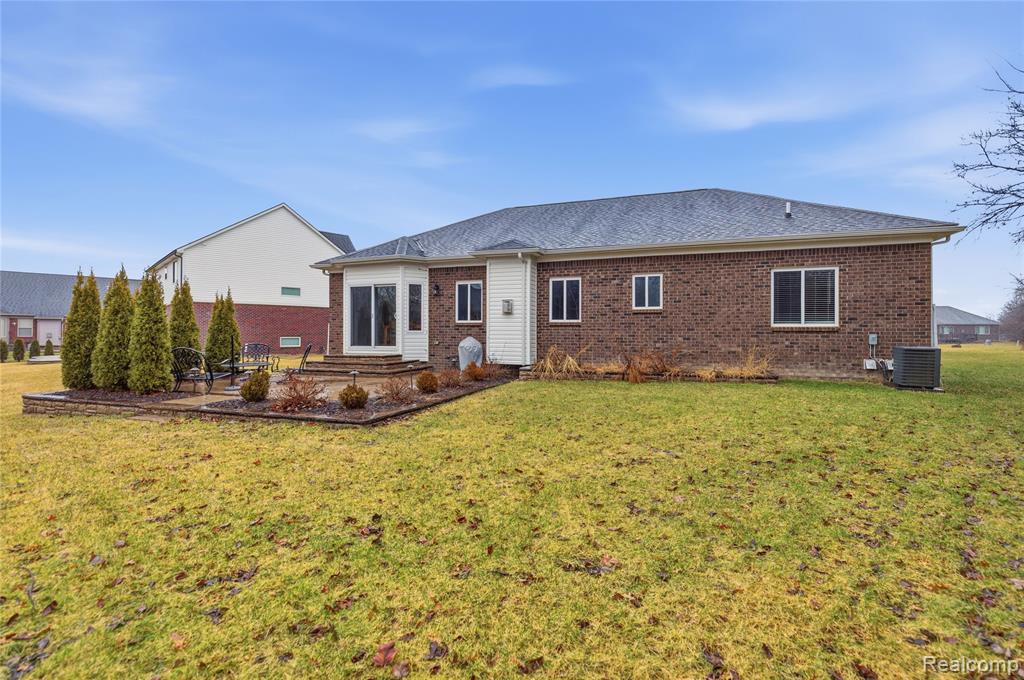 38557 Mountain Ash Court, Clinton Twp, MI 48036 — Photo 33
