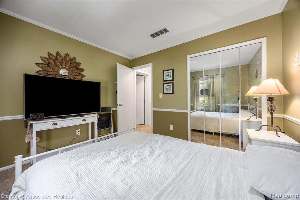 38718 Barnstable Lane, Clinton Twp, MI 48038 — Photo 14