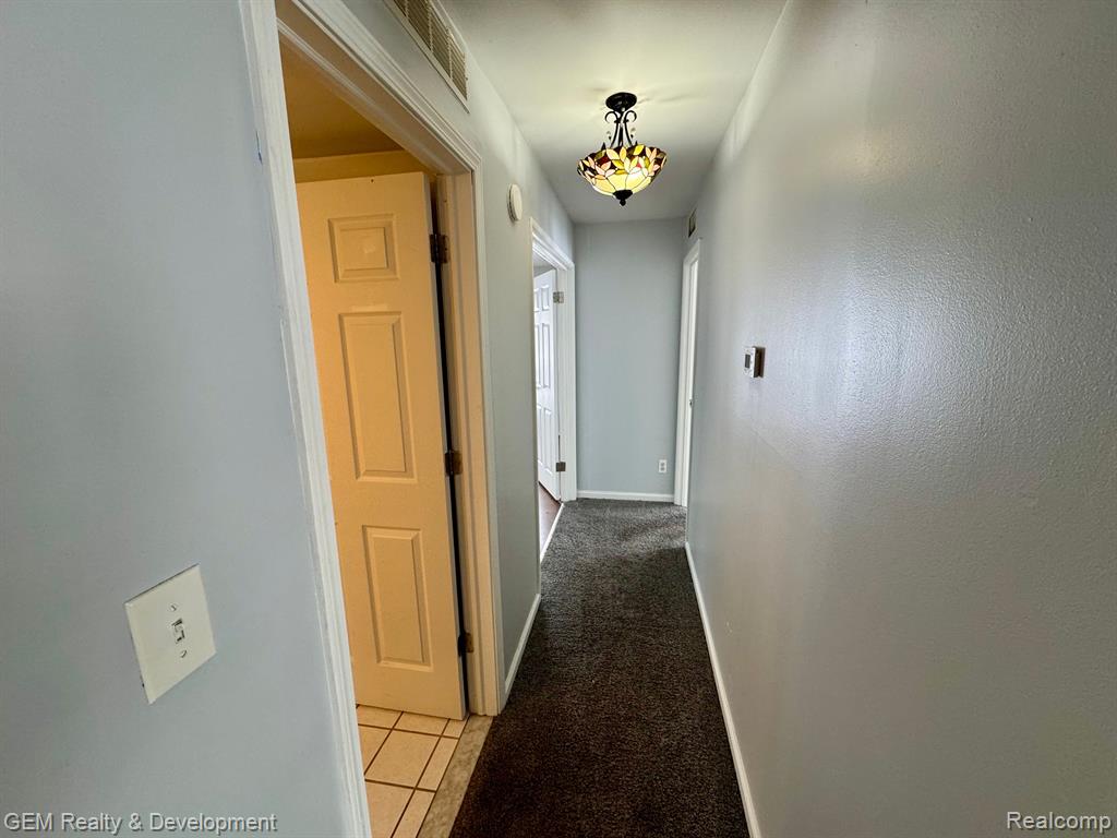 39535 VILLAGE WOOD Road, Novi, MI — Photo 13