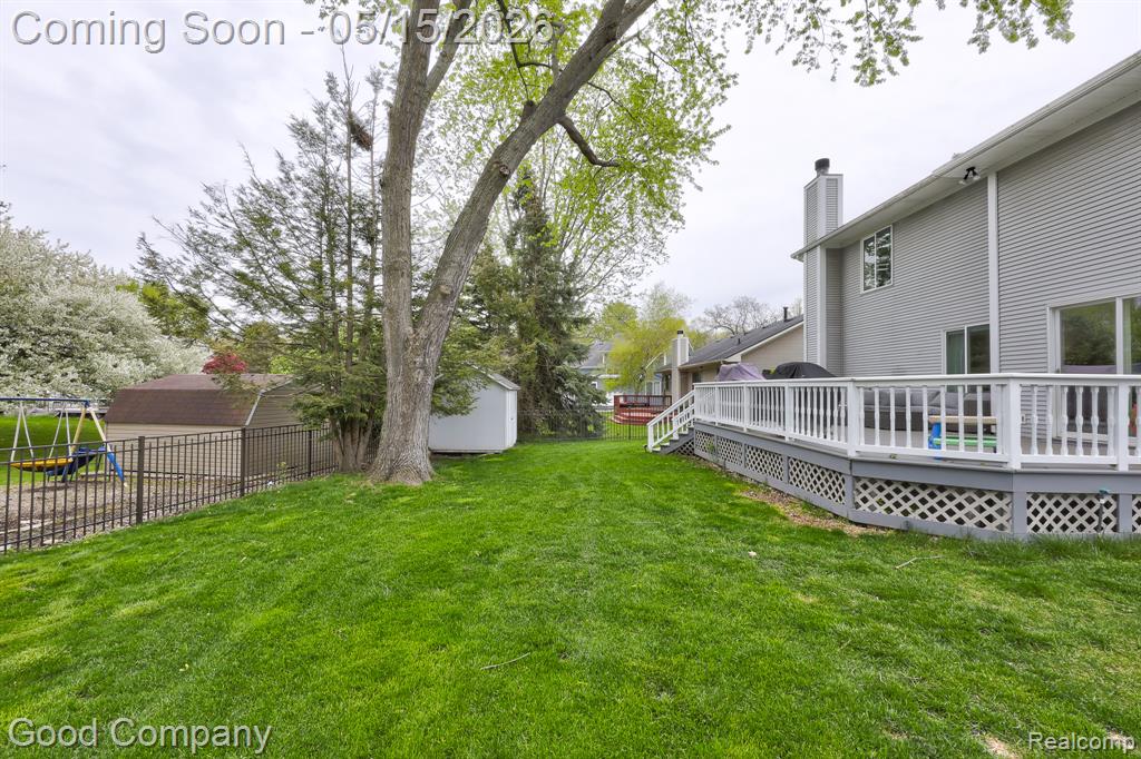 2370 Lansbury Drive, Waterford, MI 48329 — Photo 56