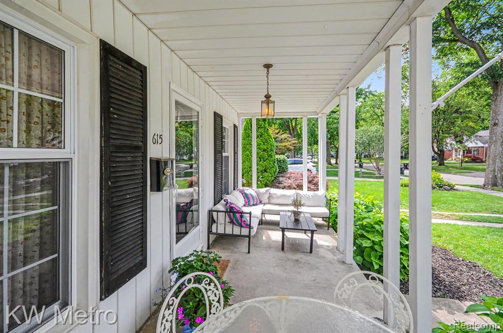 615 Royal Avenue, Royal Oak, MI 48073 — Photo 4