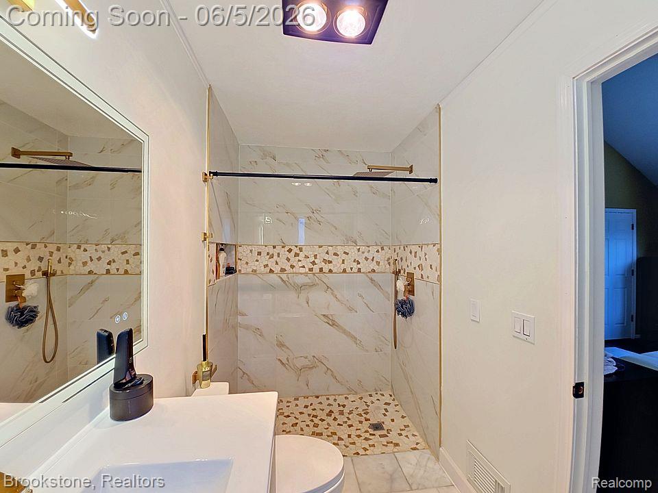 5918 N Evangeline Street, Dearborn Heights, MI 48127 — Photo 9