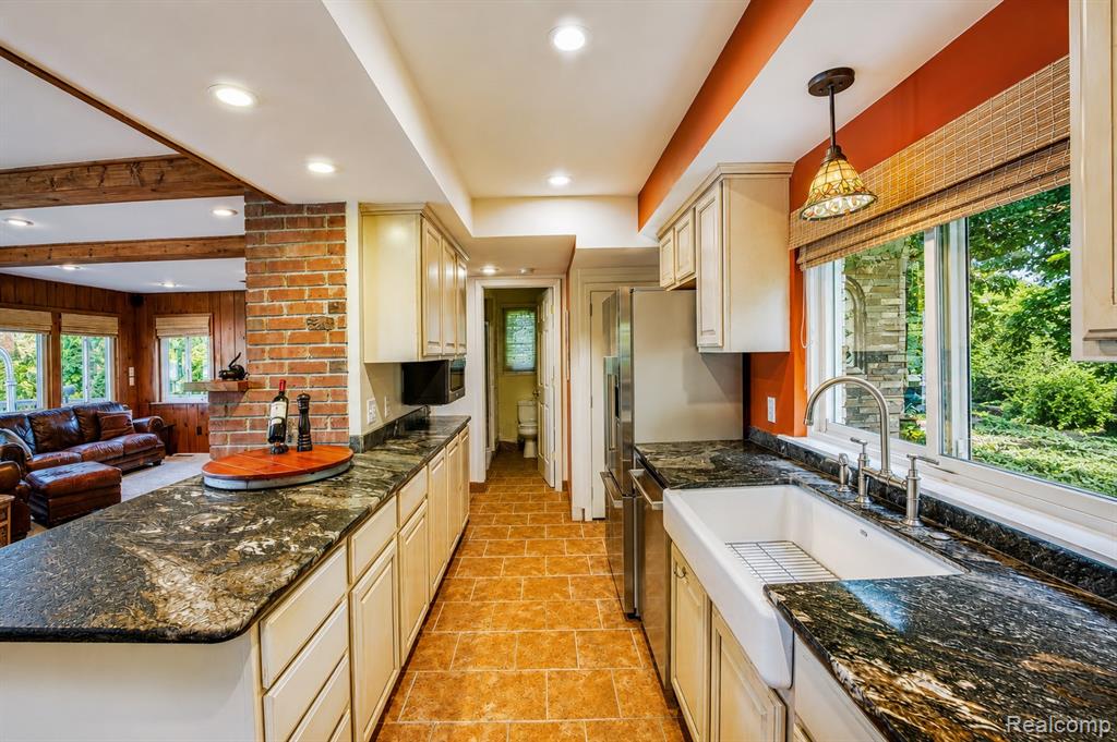 5940 Silver Birch Road, Ortonville, MI 48462 — Photo 7