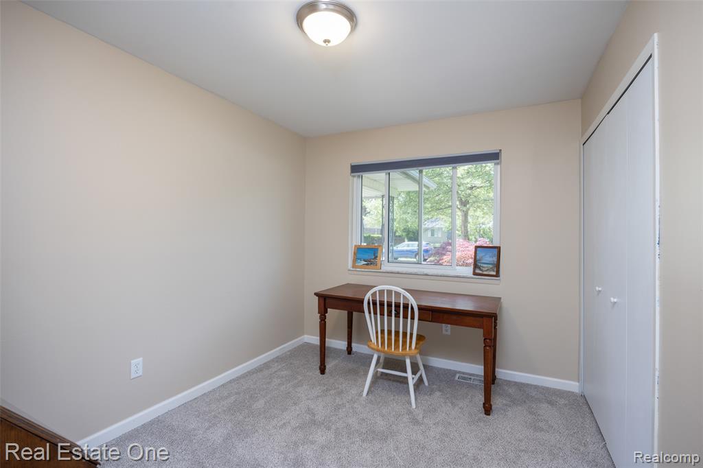 5150 Dayton Drive, Troy, MI 48085 — Photo 17